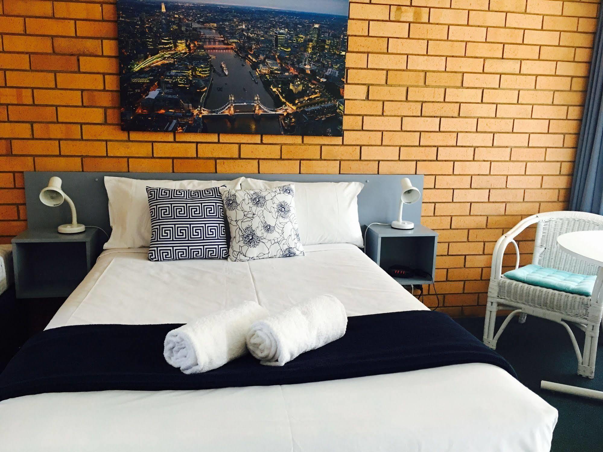 Bosuns Inn Motel Coffs Harbour Bagian luar foto