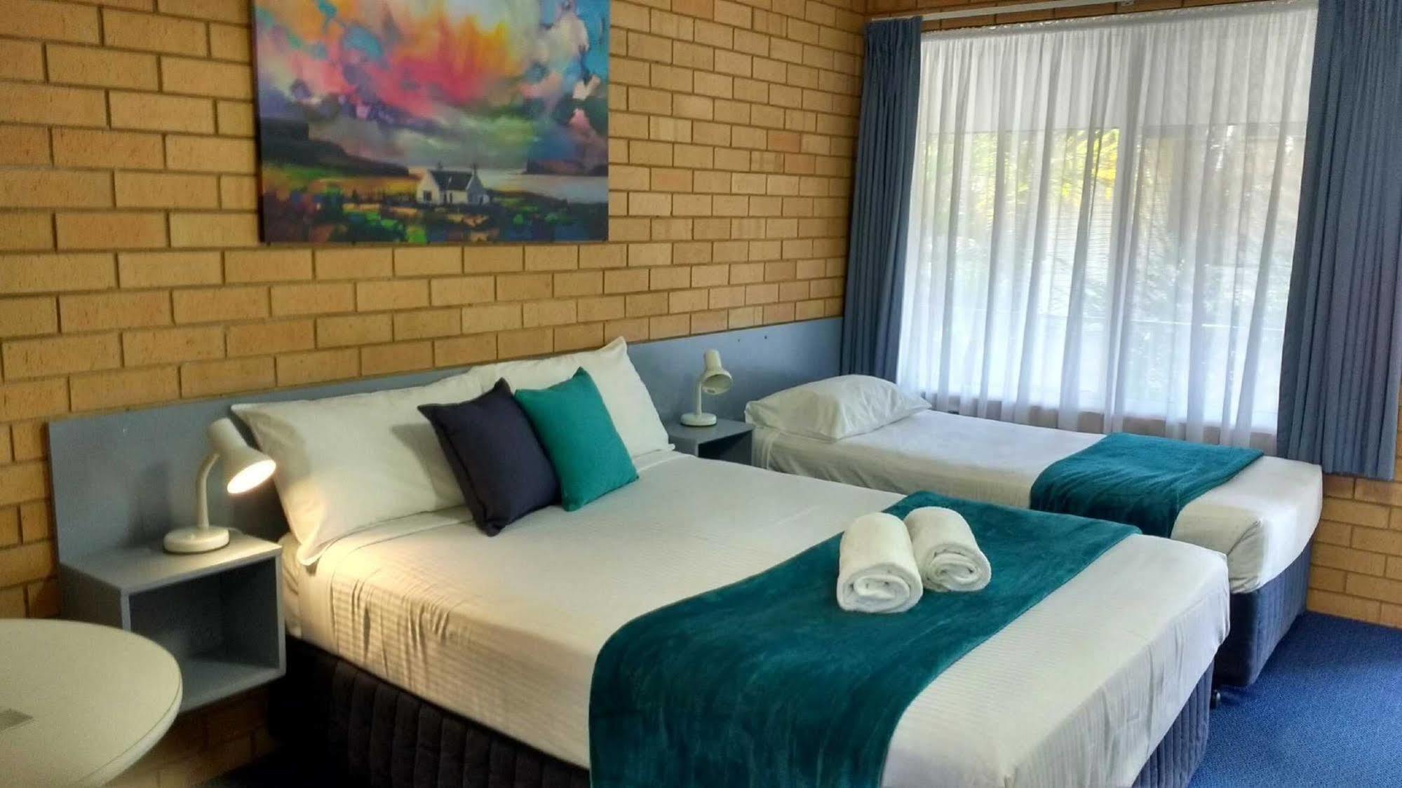 Bosuns Inn Motel Coffs Harbour Bagian luar foto