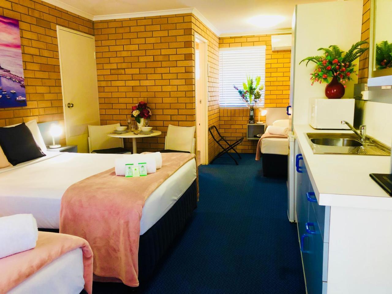 Bosuns Inn Motel Coffs Harbour Bagian luar foto