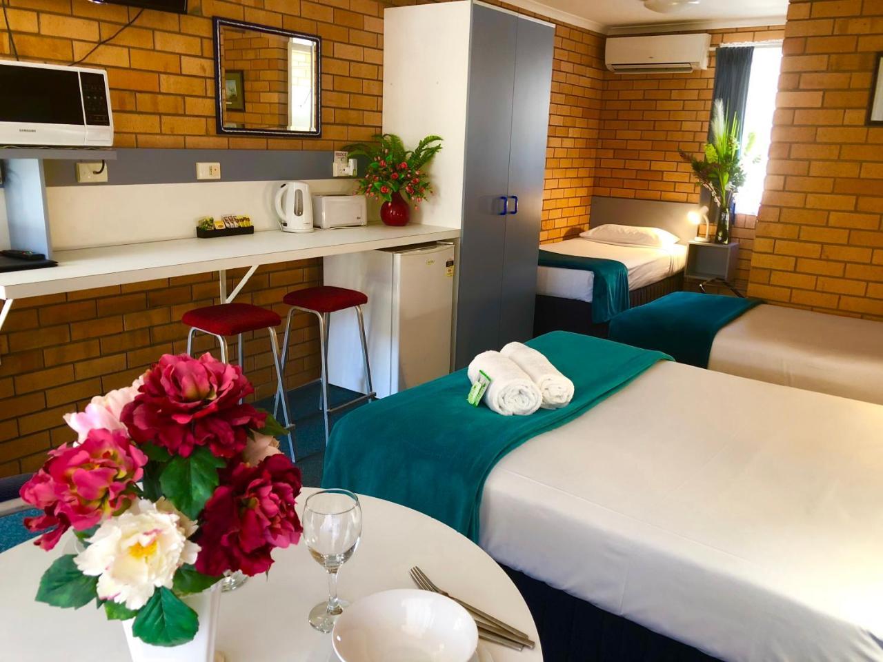 Bosuns Inn Motel Coffs Harbour Bagian luar foto